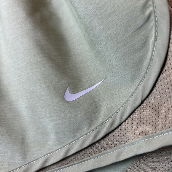 Nike Dri Fit Shorts Womens Large Green Color Block Tempo Brief Lined Active Wear - Picture 8 of 15